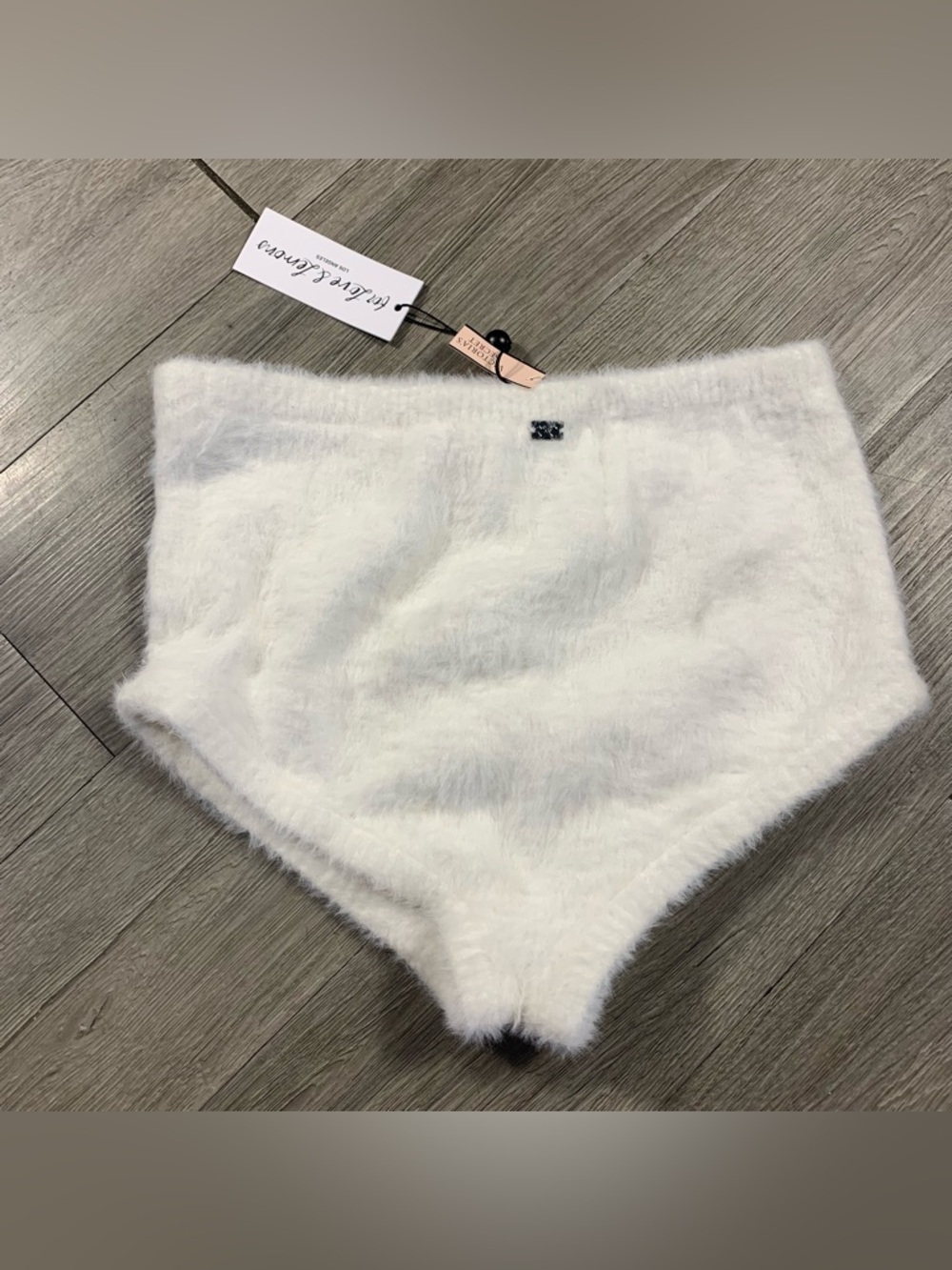 For Love And Lemons Fiona Sleep Shorts NWT Victoria’s Secret Cream Size XL - Picture 3 of 7